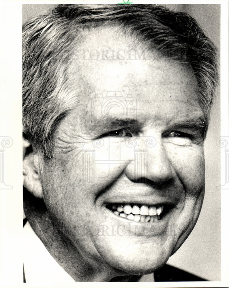 1987 PAT ROBERTSON  businessman-Historic Images