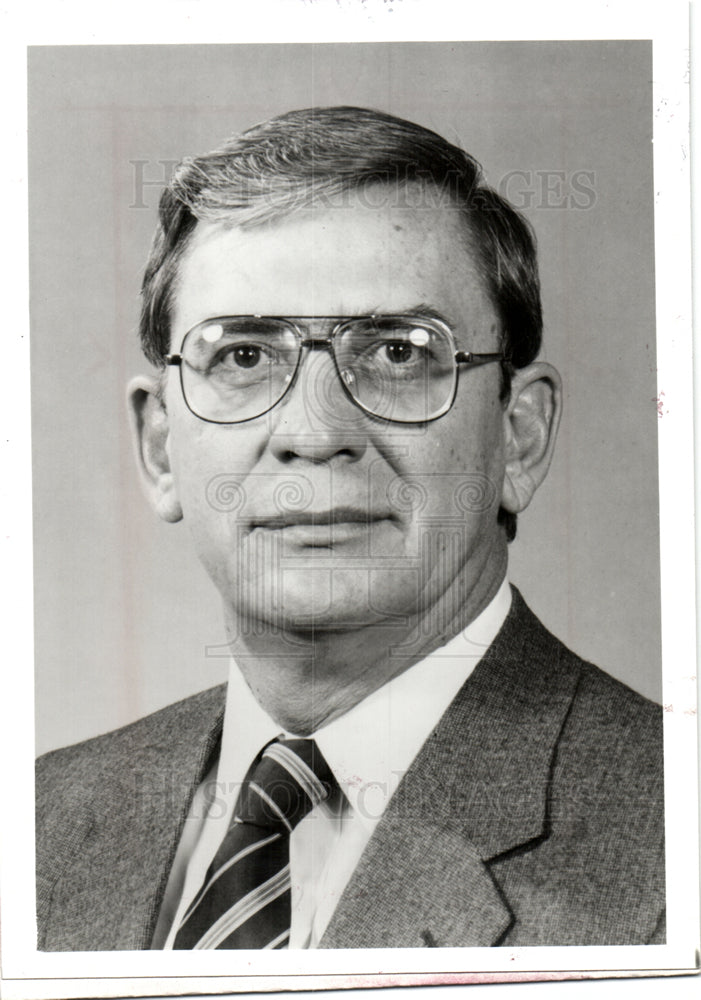 1988 Ross H. Roberts Manager Ford-Historic Images