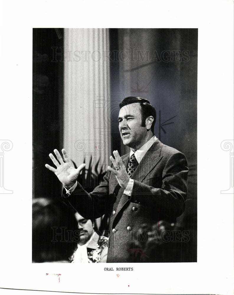 1971 Oral Roberts Pentecostal televangelist-Historic Images