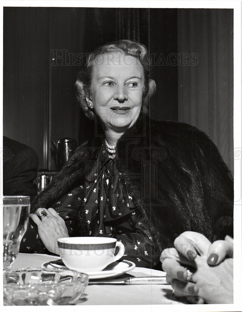 1958 Inez Robb-Historic Images