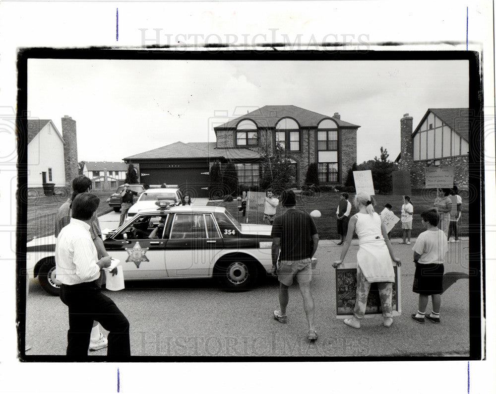 1990 Hubbard Farms Community Group-Historic Images