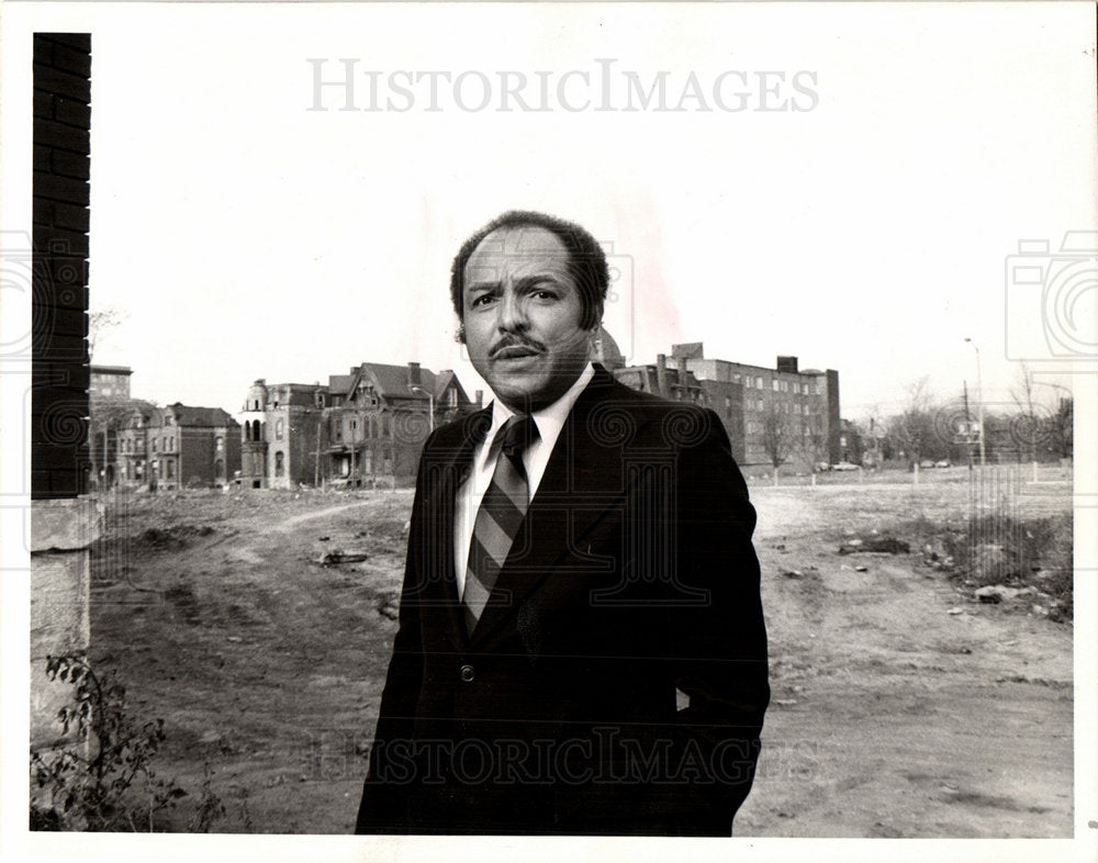 1976 NBC  Carl Stokes  program  violence-Historic Images