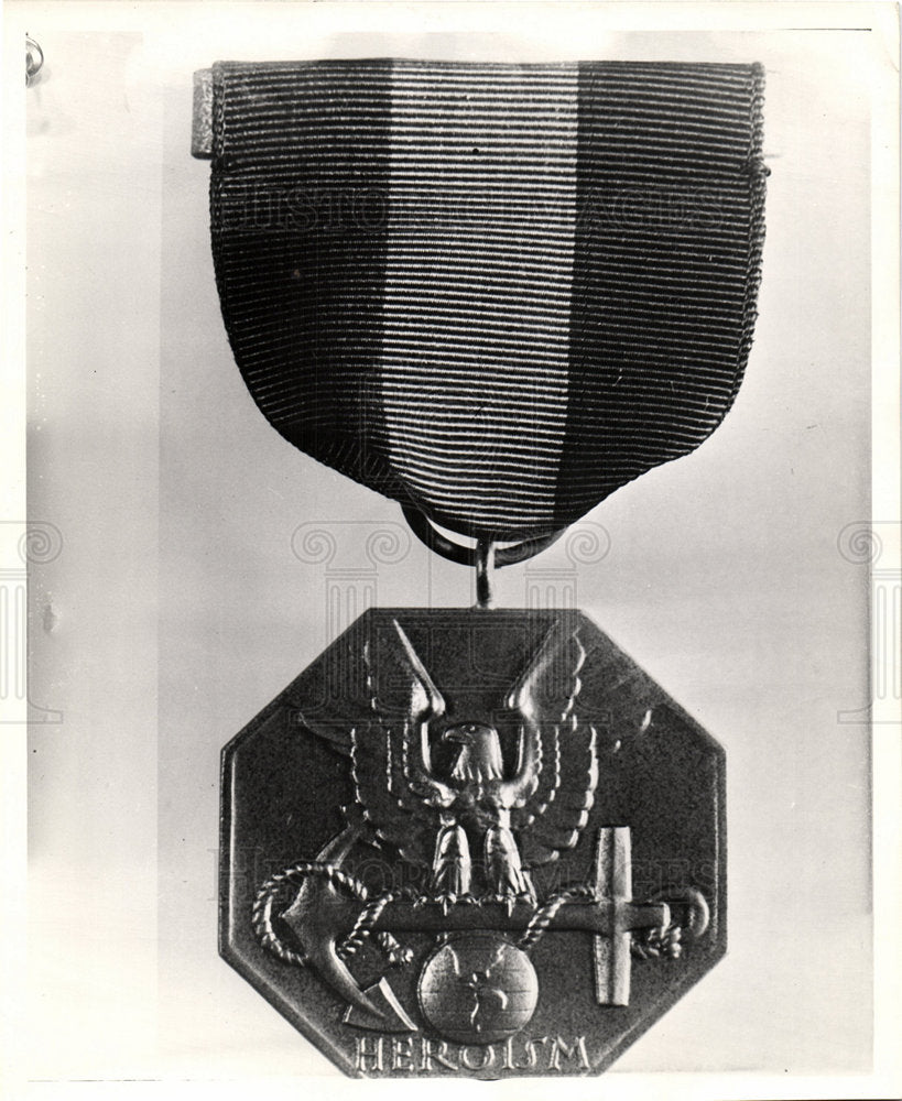 1944 medal Navy Marine Corps-Historic Images