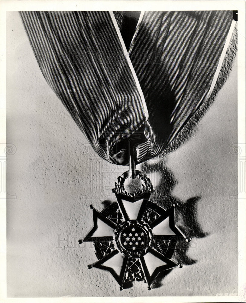 1944 MEDALS Military-Historic Images