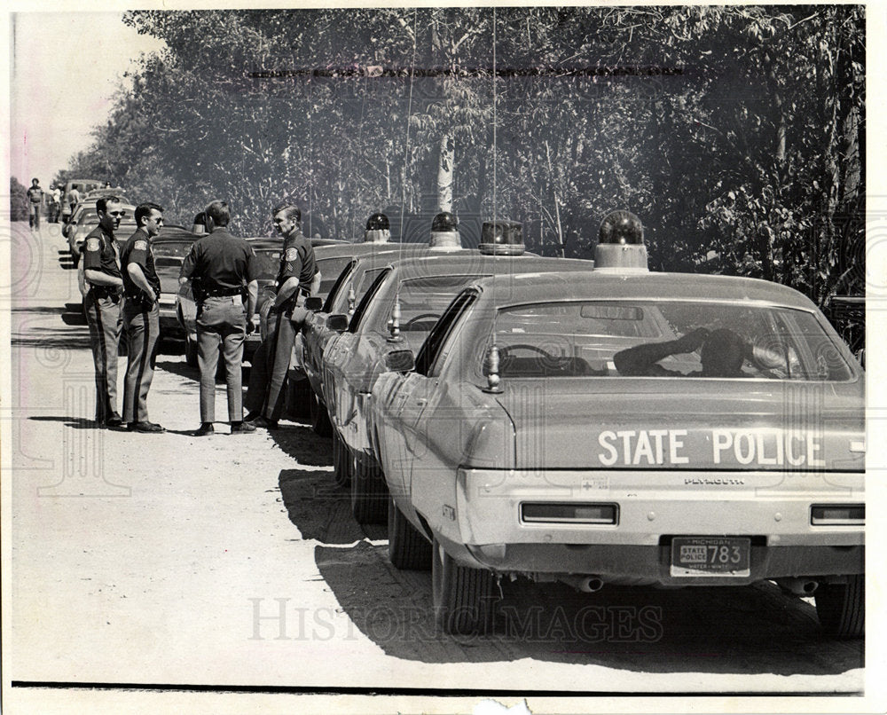 1973 State Police ready for violence-Historic Images