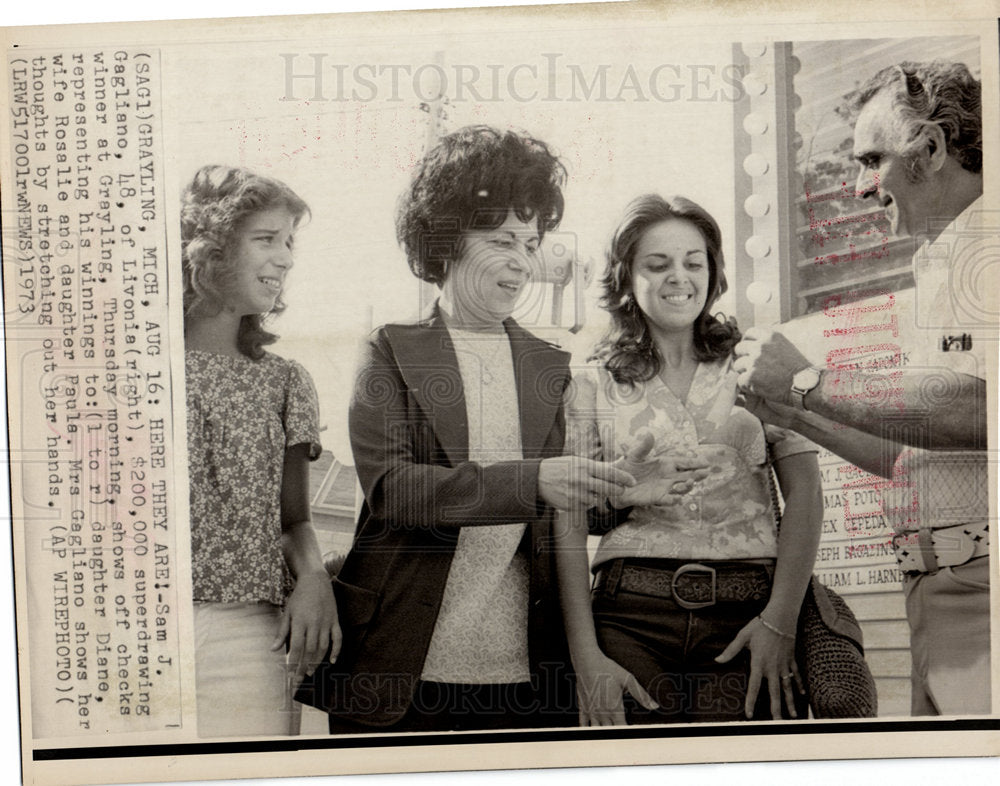 1973 Sam Gagliano lottery winner family-Historic Images