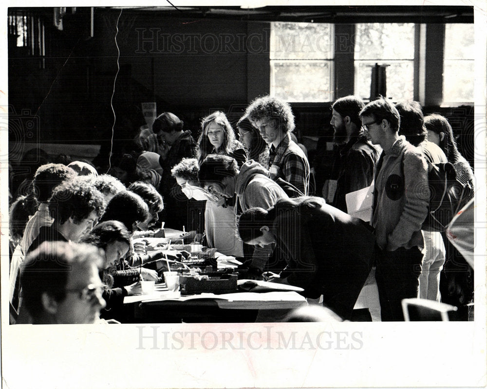 1985 Michigan University of students-Historic Images