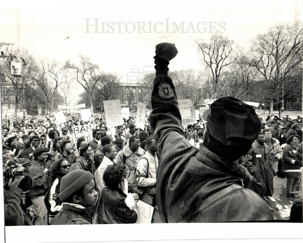 1987 Students at U-M's Ann Arbor campus-Historic Images