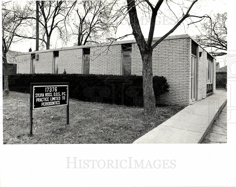 1983 17376 Schaefer Rd Sylvia Ross-Historic Images