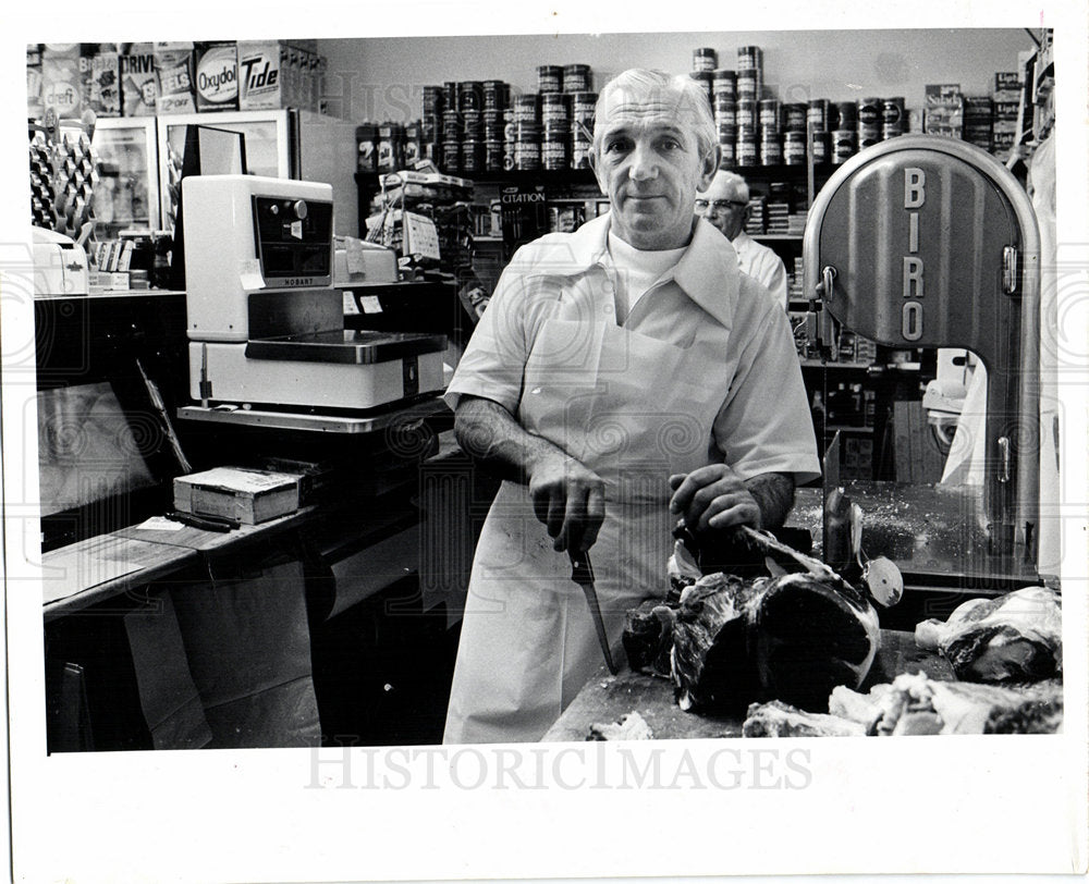 1975 Alfred Forgiel groceries store-Historic Images