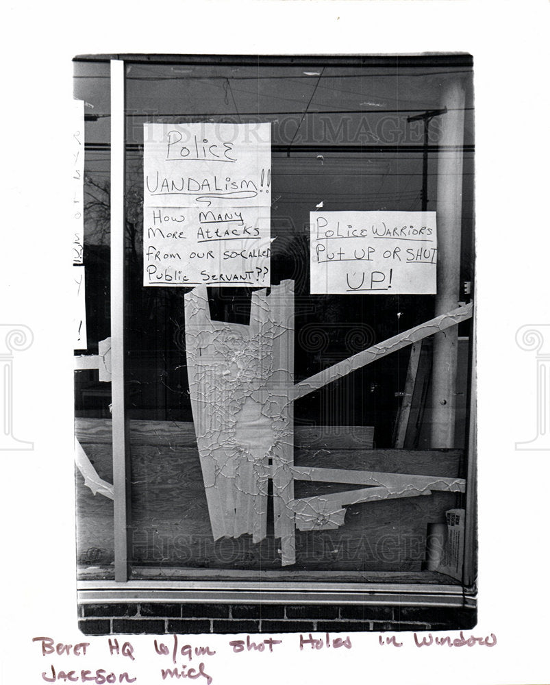 1969 Jackson Michigan 1969 Beret HQ police-Historic Images