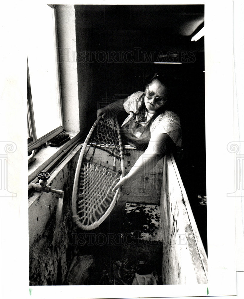 1991 Iverson show shoe company Alice Long-Historic Images