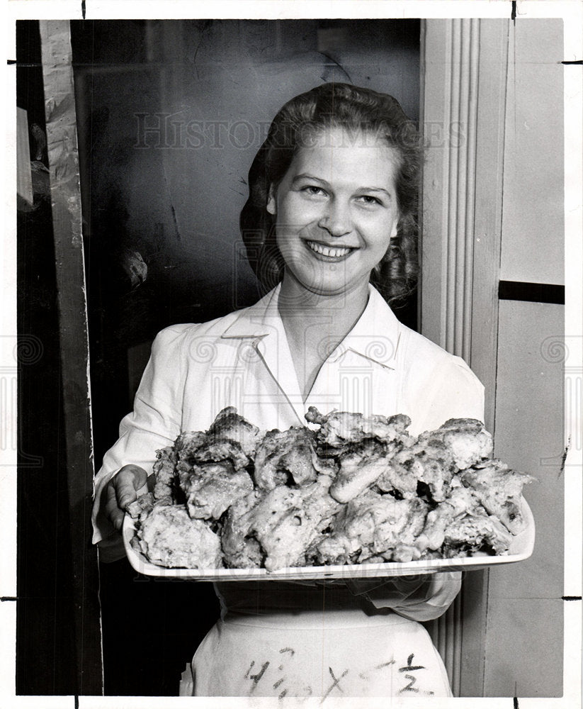 1952 waitress Mildred Erwin  Ithaca-Historic Images