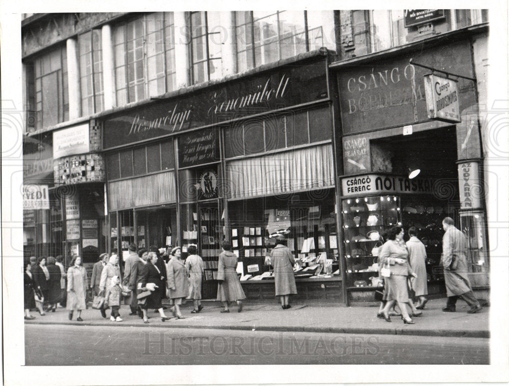 1959 Hungary Record Shop-Historic Images