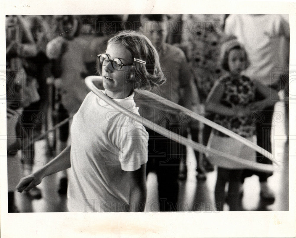 1971 patty brysz  hula hoop competition-Historic Images
