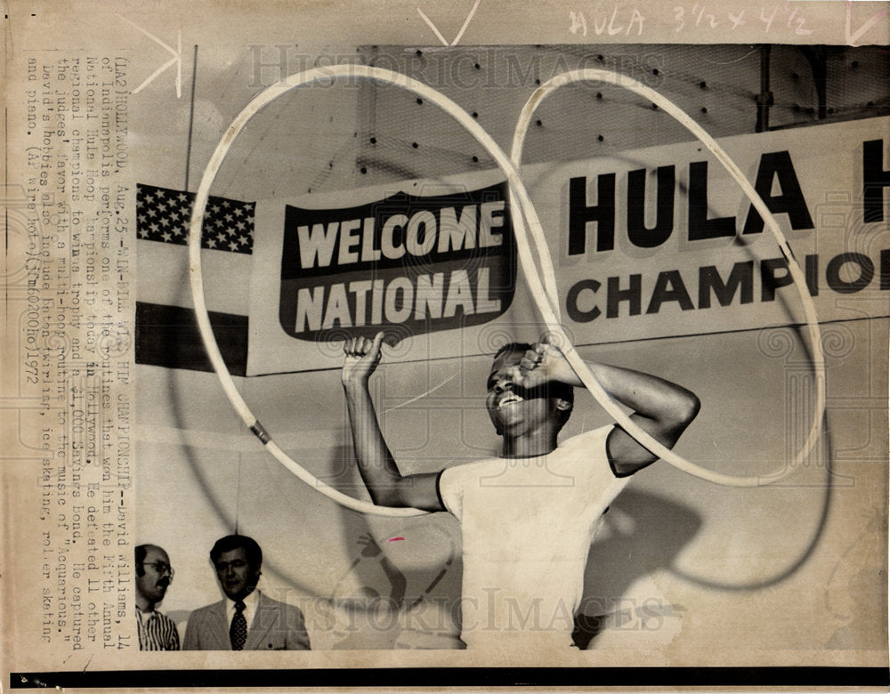 1972 Hula hoop-Historic Images