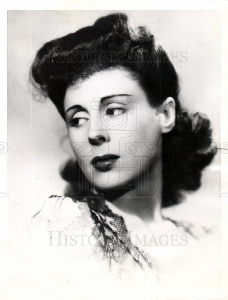 1942 VOLA SECRETARY "MR. DISTRICT ATTORNEY"-Historic Images