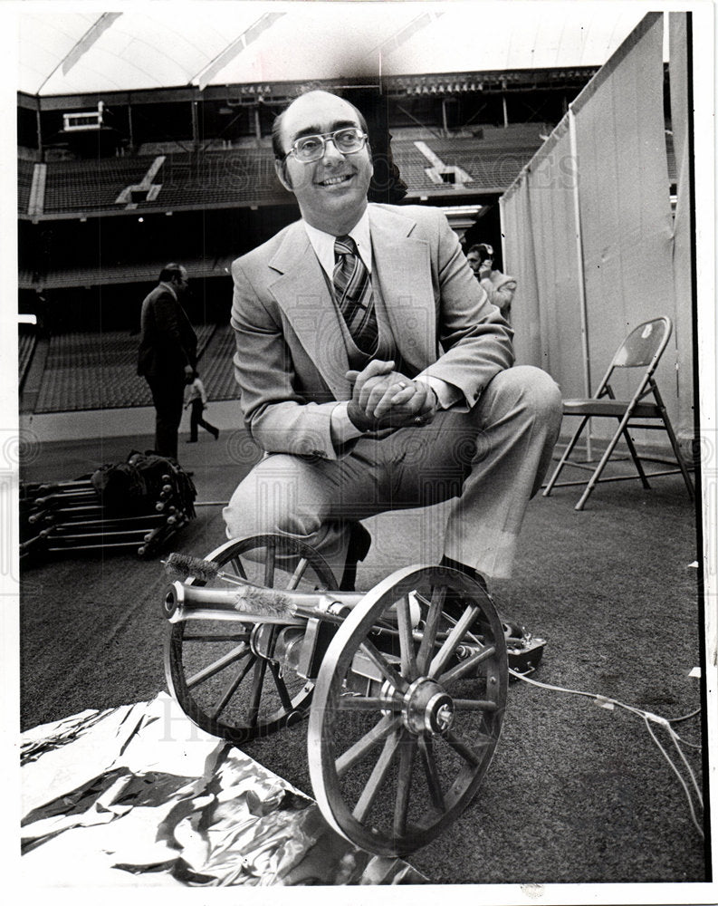 1976 Dick Vitale Announcer Coach-Historic Images