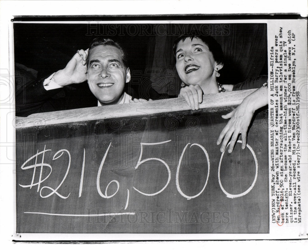 1958 Efrida von nardroff quiz show winnings-Historic Images