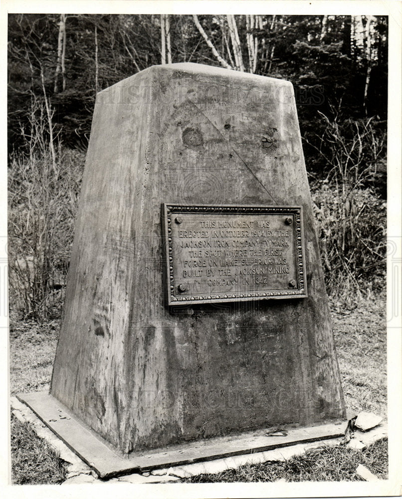 1939 Iron forge monument Jackson Marquette-Historic Images