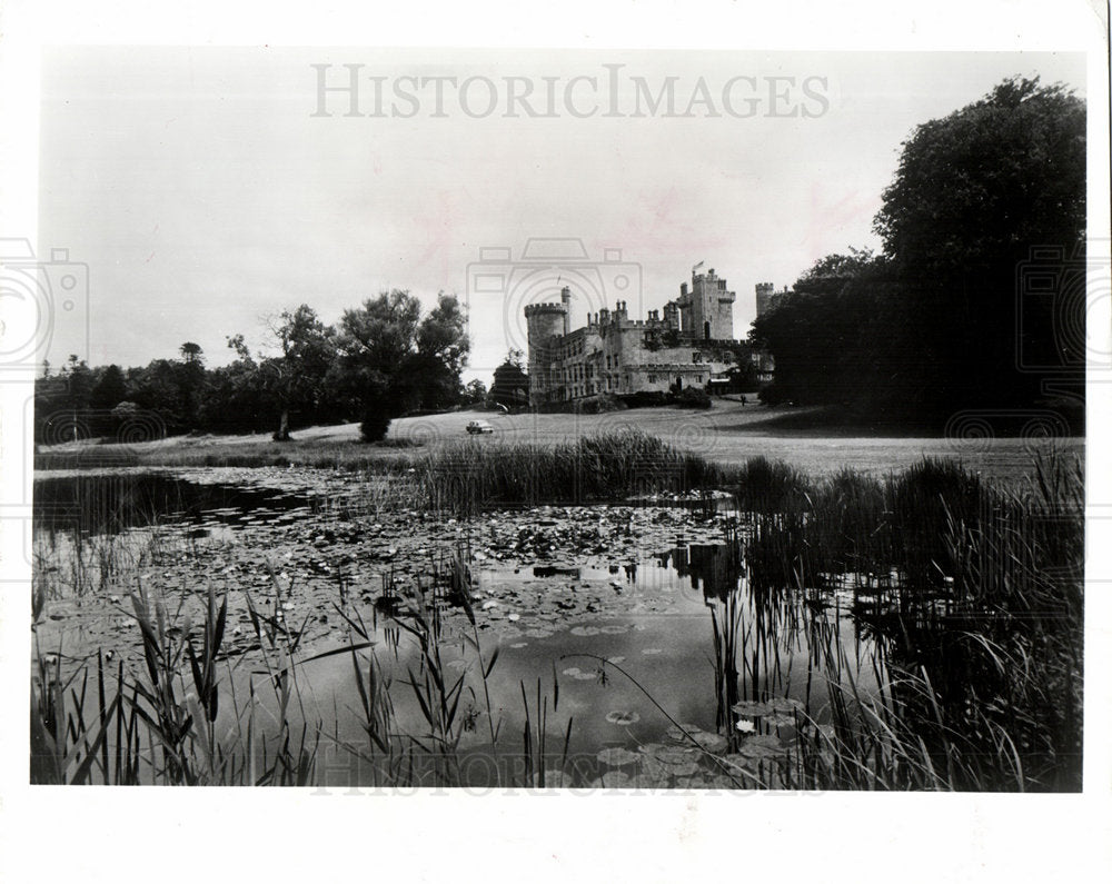 1981 Ireland Dromoland Castle hotel lake-Historic Images