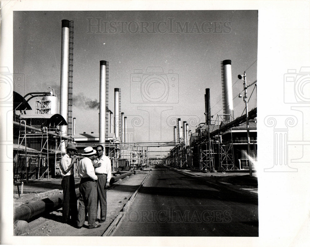 1953 Abadan Refinery Iran-Historic Images