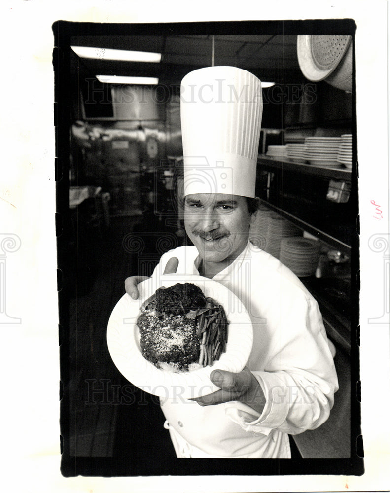 1990 Executive Chef Vince Bulone Excalibur-Historic Images