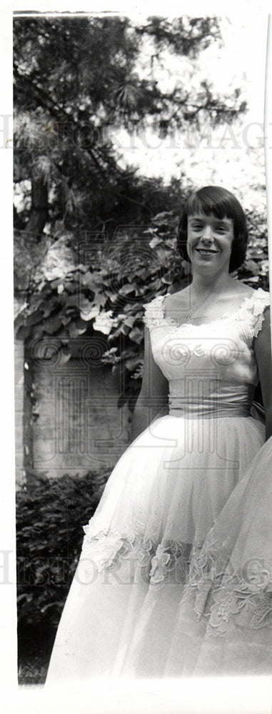 1959 Debs Lisa Buhl-Historic Images