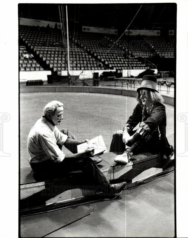 1984 John Buechel sketches Duane Thorpe-Historic Images