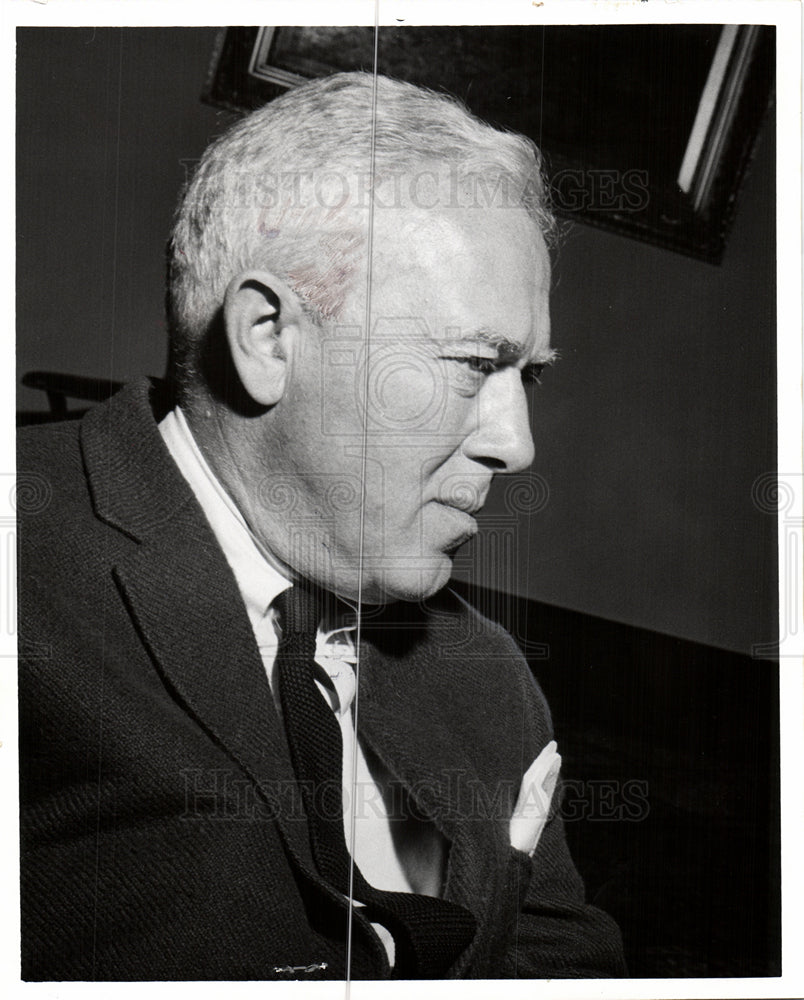 robert semple associate-editor u.s-Historic Images