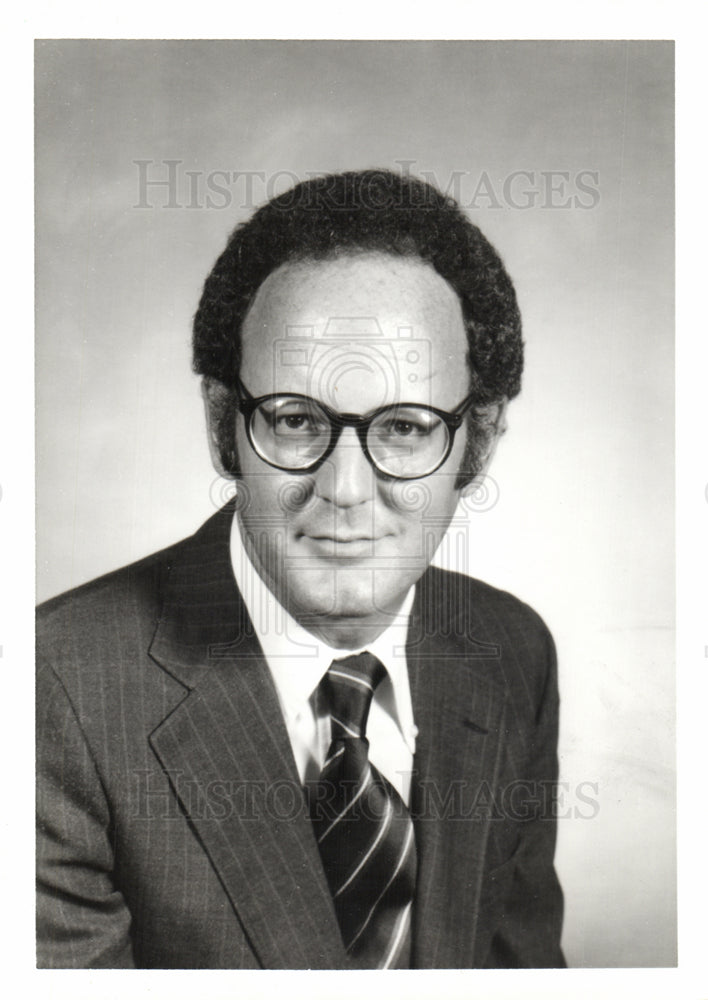 1979 Carl M. Selinger Dean School of Law-Historic Images