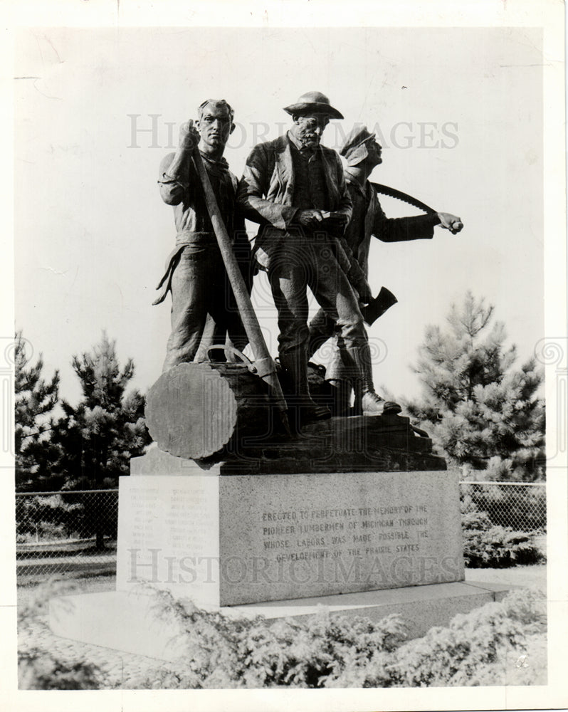 1957 Lumberman's Memorial-Historic Images