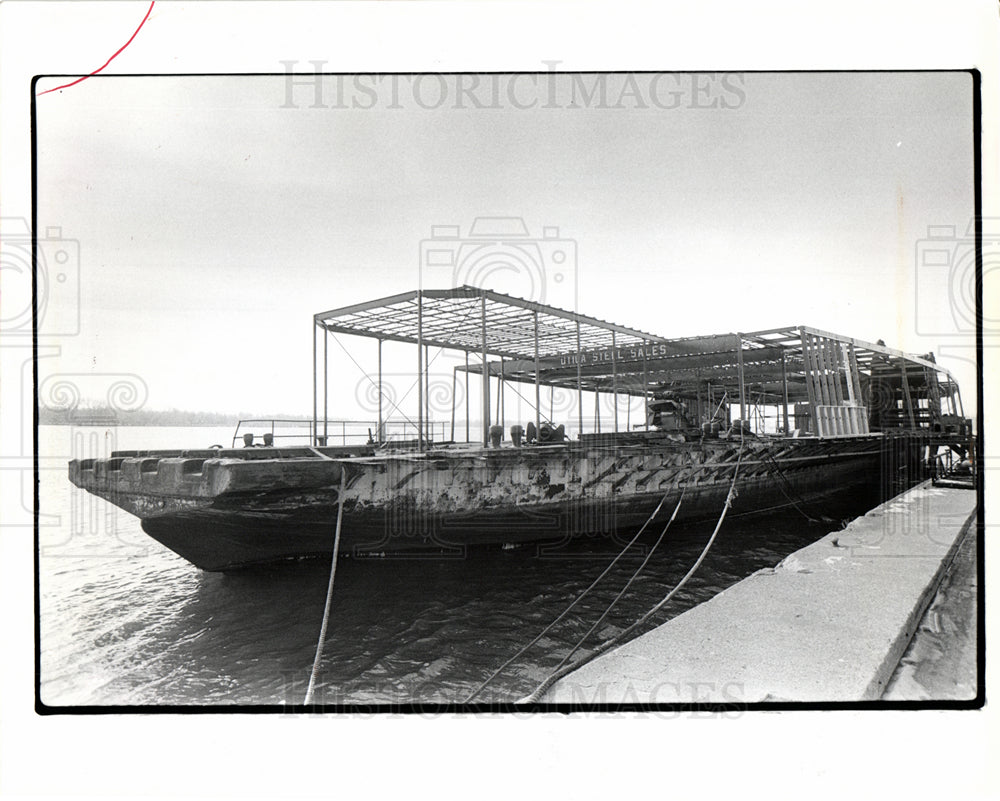 1980 Lansdowne restaurant Ferry-Historic Images