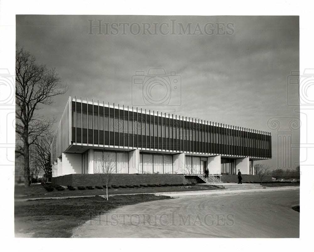 1966 MacDonald Travel company Southfield-Historic Images