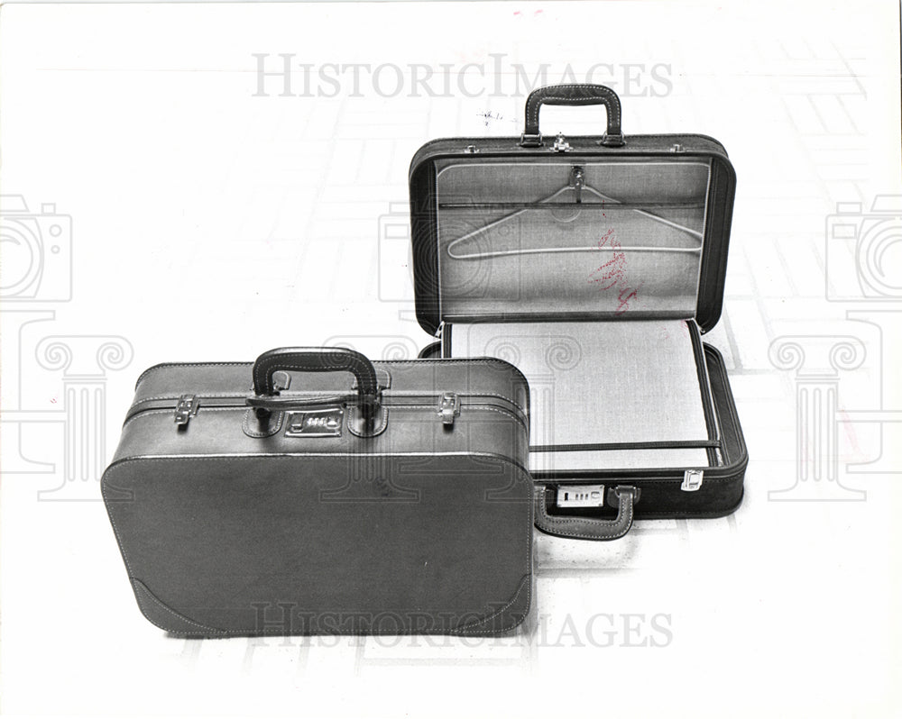 1978 Atlas (890000) Luggage-Historic Images