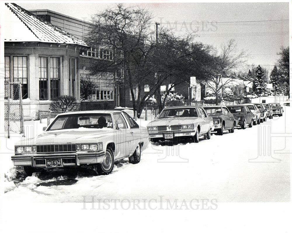 1982 Ludington Middle School Parents Line-Historic Images