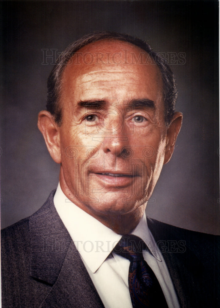 1990 Richard DeVos-Historic Images