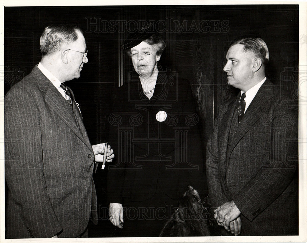 1944 ELEANOR ROOSEVELT-Historic Images