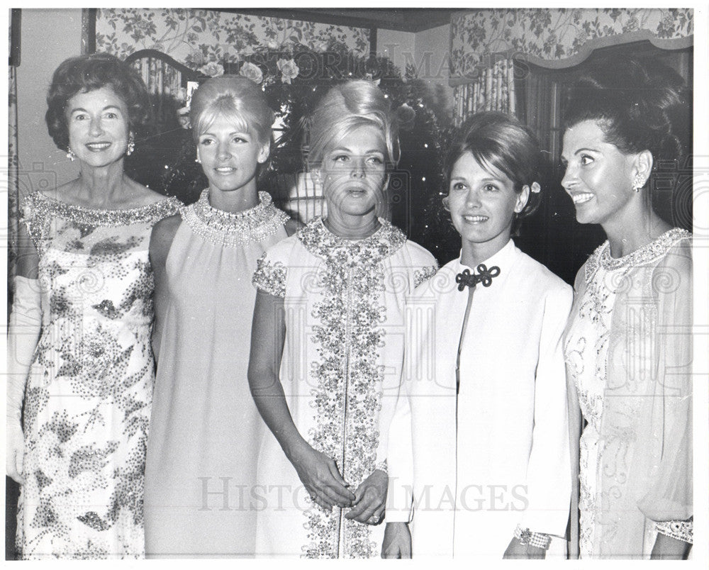 1967 Mrs. Scott Romney-Historic Images