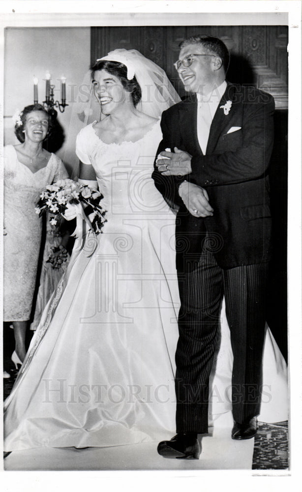 1958 Amy Roosevelt weds John A F Wendt-Historic Images