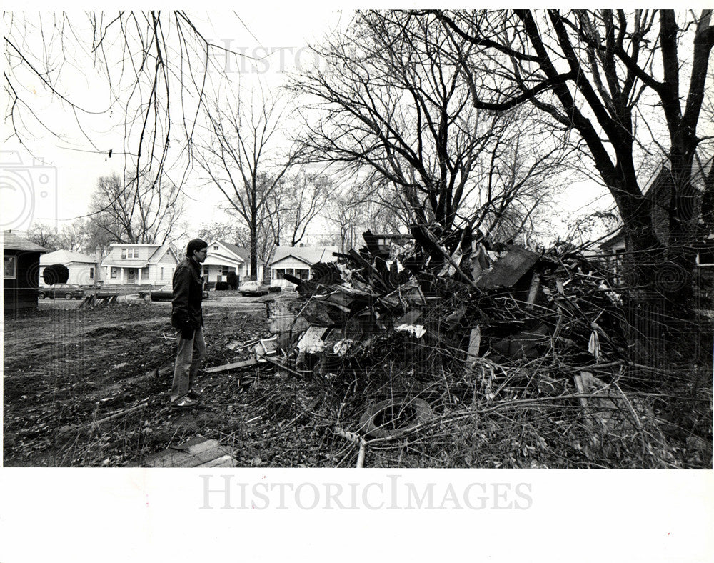 1984 Chester Marvin Brightmoor dumping-Historic Images