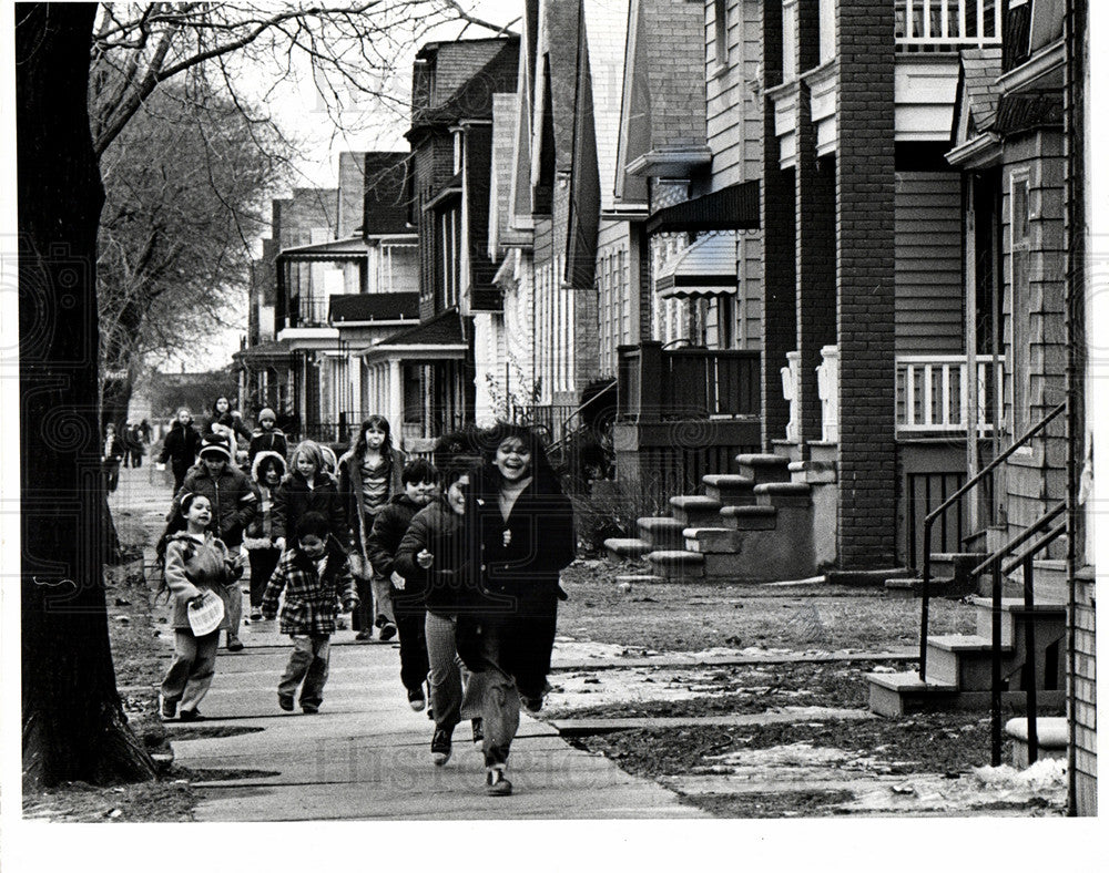 1977 Neighborhood Residential-Historic Images