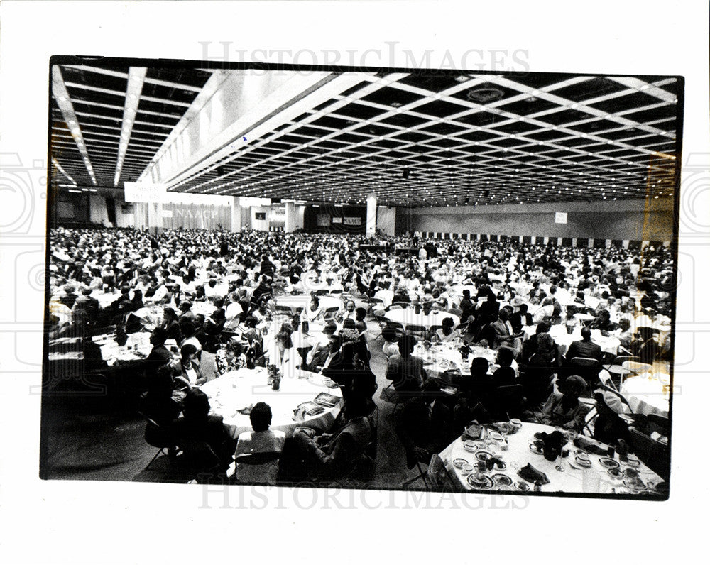 1990 Cobo Hall Filled-Historic Images