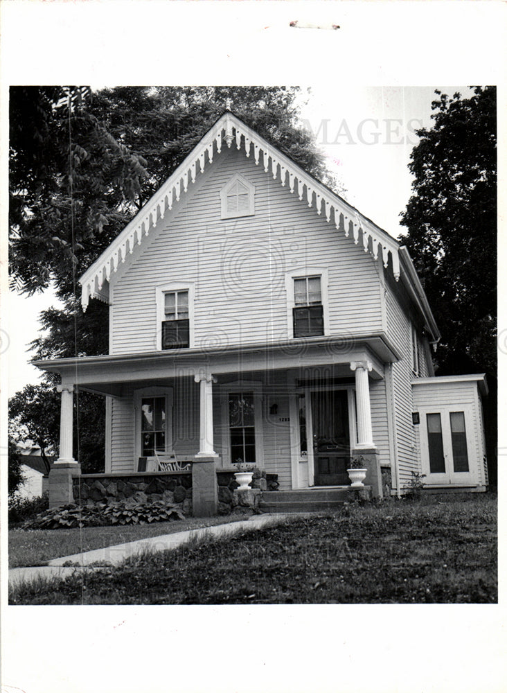 1976 Icicle House Historic Ann Arbor Mich-Historic Images