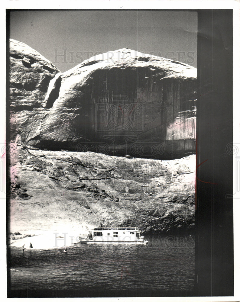 1987 House boaters  Lake Powell-Historic Images