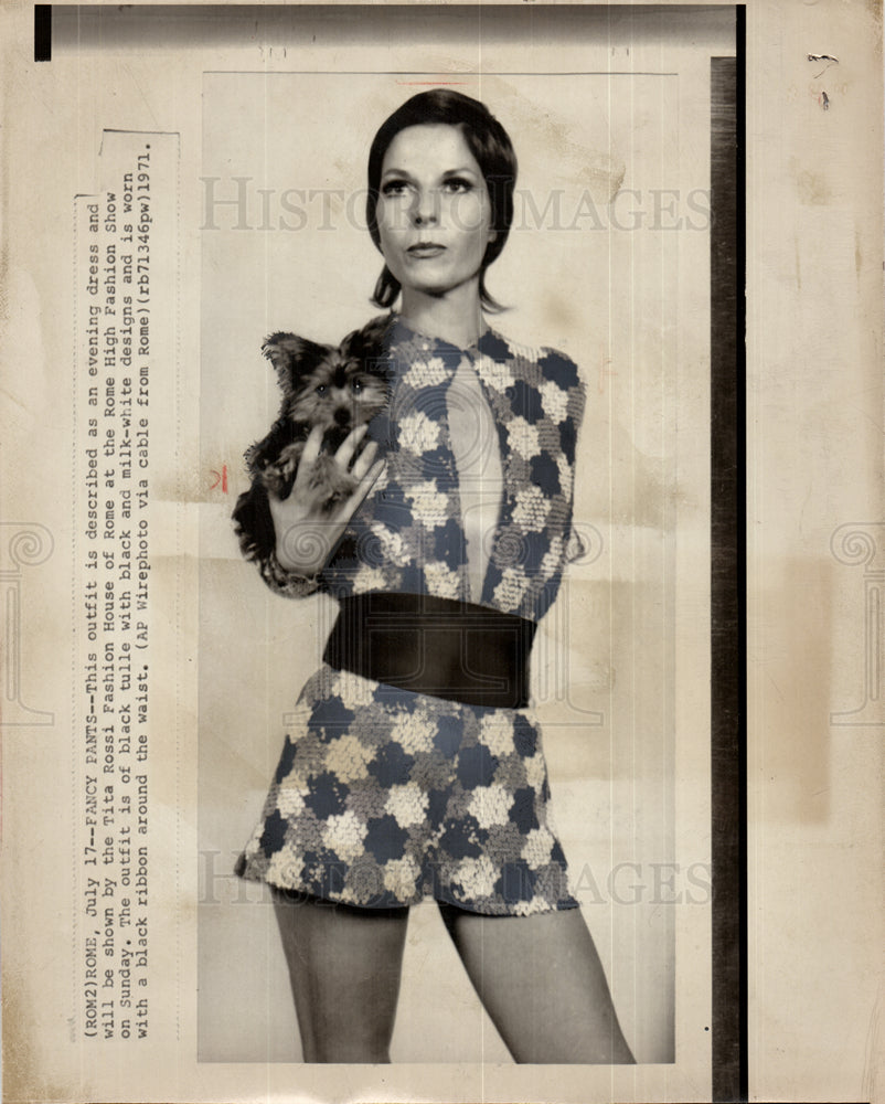 1971 Hot Pants Rome High Fashion Show-Historic Images