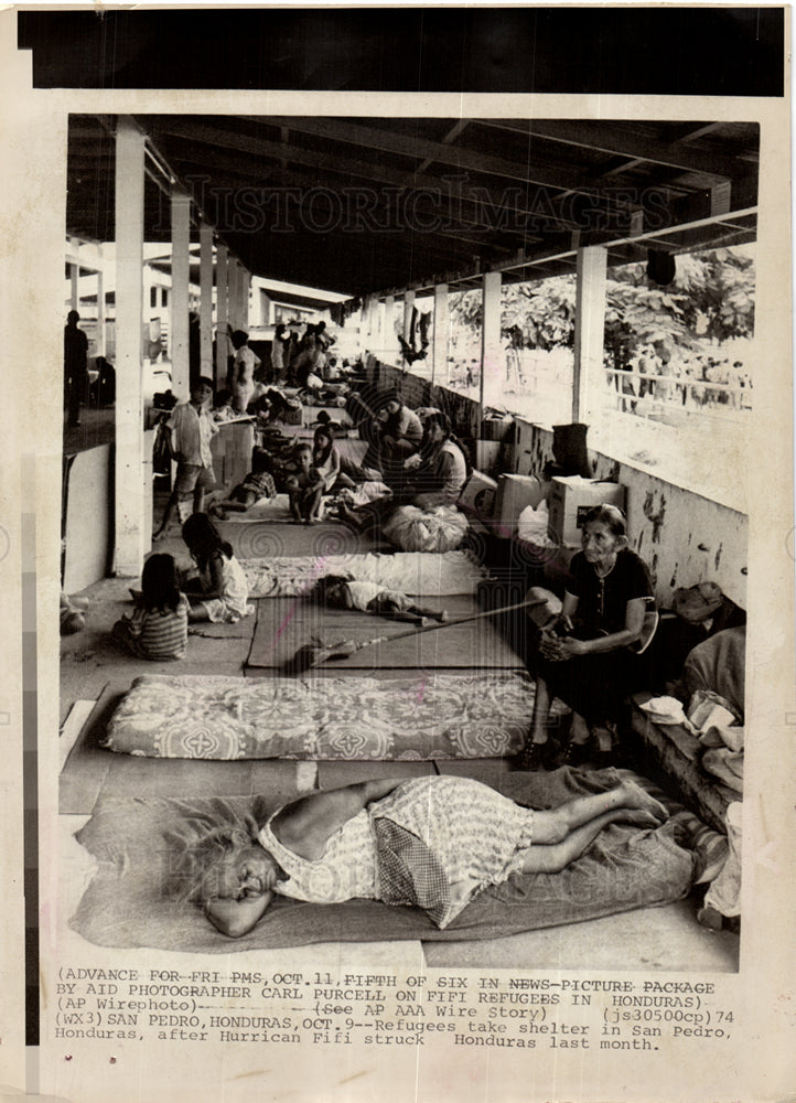 1974 Refugees San Pedro, Honduras-Historic Images