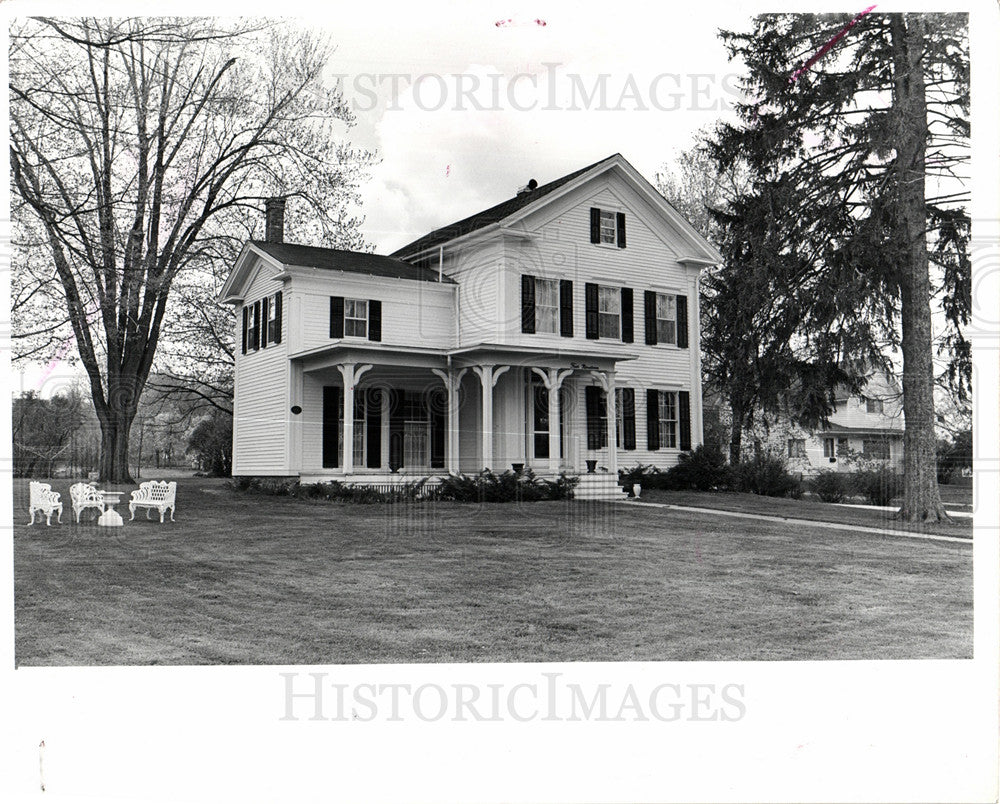 1976 Housing Historic Michigan-Historic Images