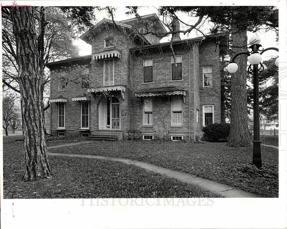 1977 Housing Italianate villa C.A. Stacy-Historic Images