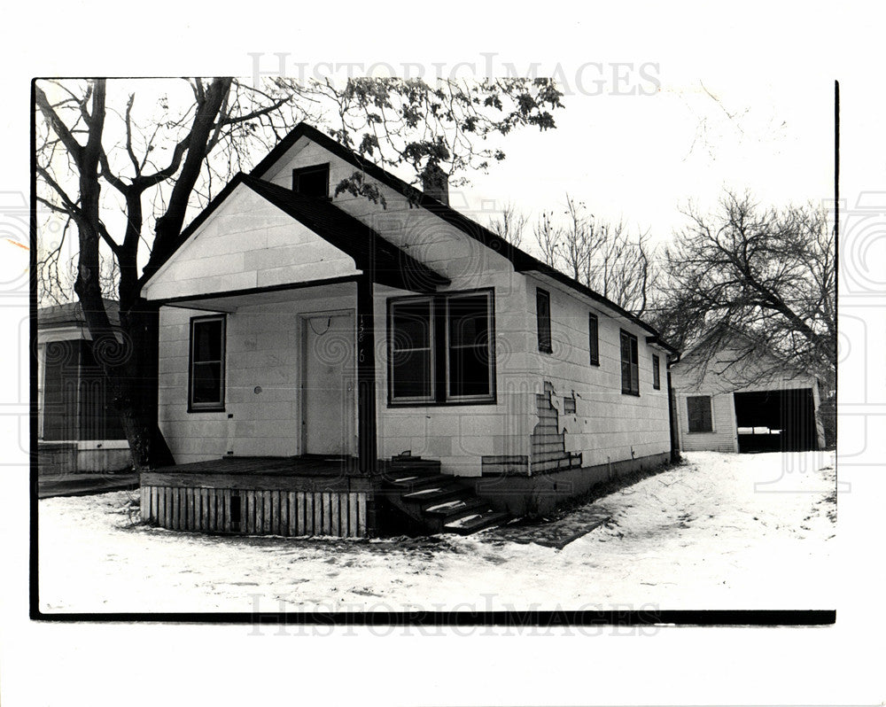 1982 Housing Abandoned Freeland-Historic Images